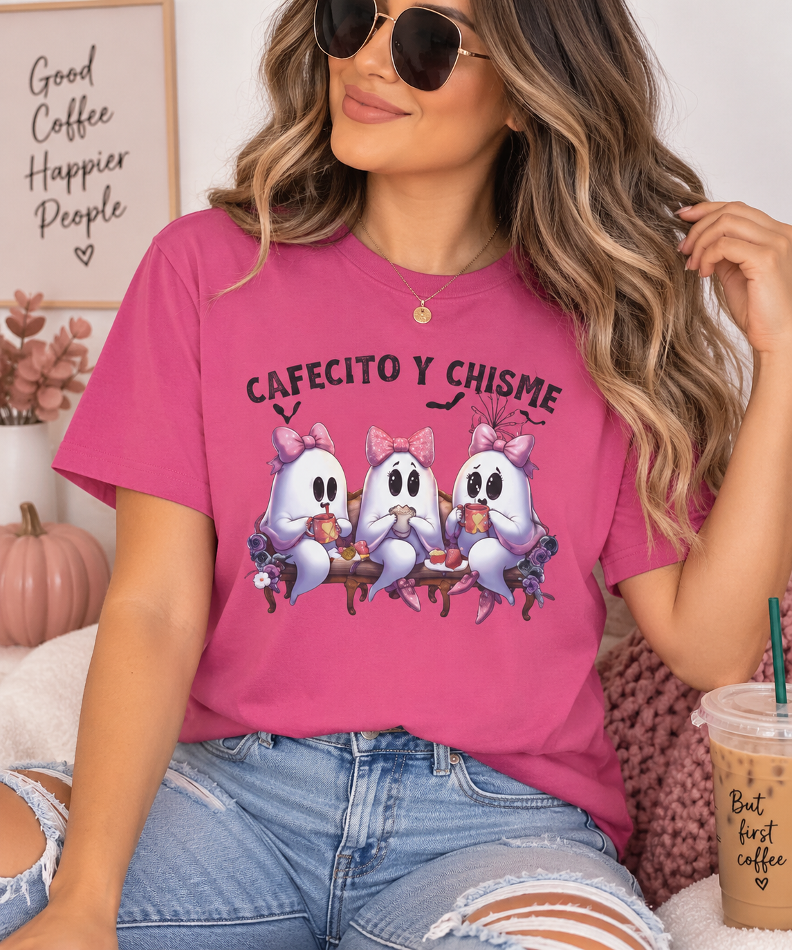 Cafecito y Chisme T-Shirt
